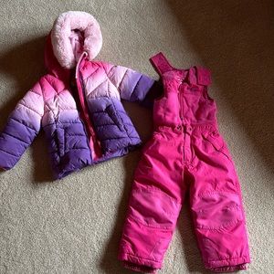 Size 4T Girl’s Snow/Ski Suit